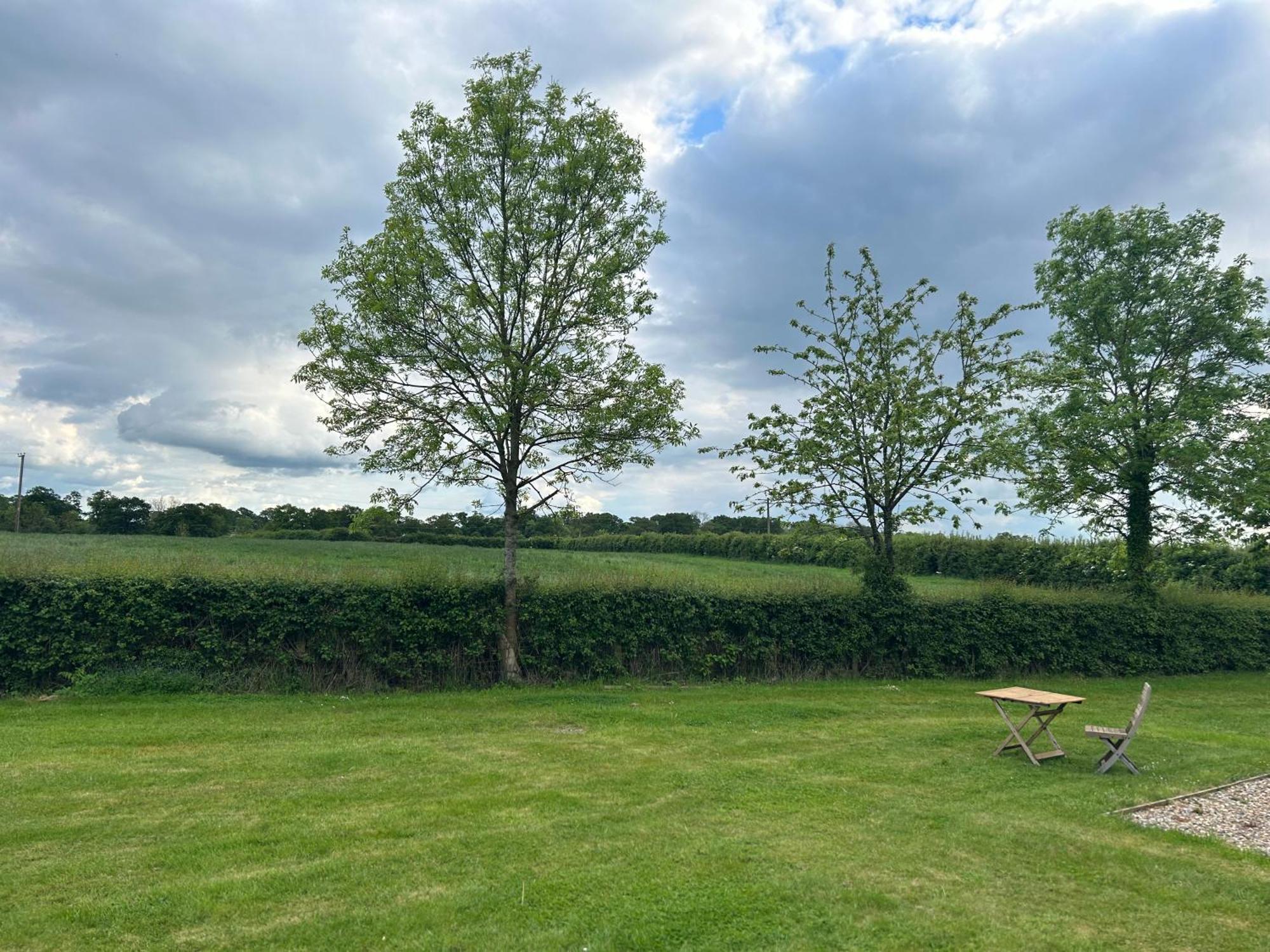 Little Park Farm Queen Anne Farmhouse & Apartments Stratfield Mortimer Exterior foto
