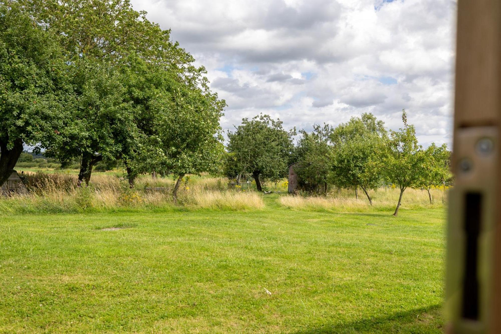 Little Park Farm Queen Anne Farmhouse & Apartments Stratfield Mortimer Exterior foto